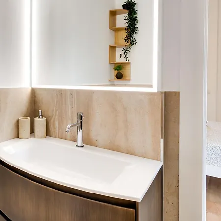Aurelia Luxury * Rome
