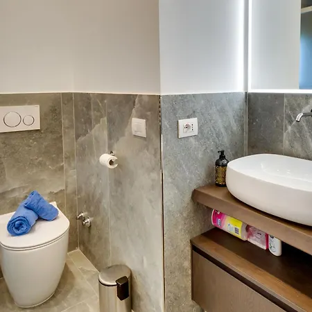 Aurelia Luxury Apartment