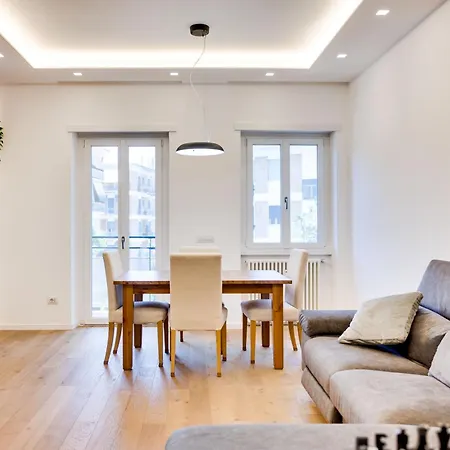 Aurelia Luxury *
