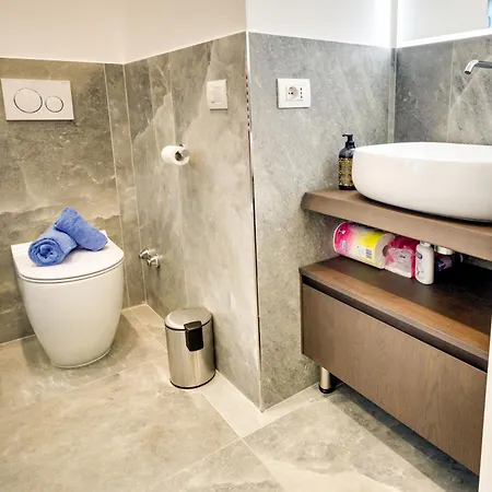 Aurelia Luxury *
